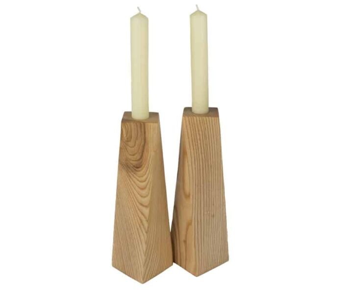 Twisted candleholder