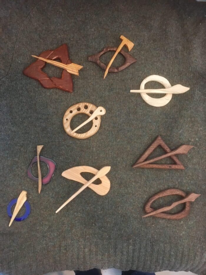 Shawl pin and brooch whittling class - Image 6